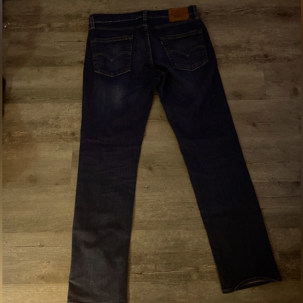 These are really good Levi’s ,they have a great fit and ready for shipping.